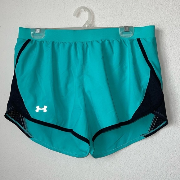 Under Armour Pants - 🌟 Under Armour shorts